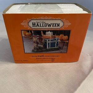 Department 56 Service With a Smile figurine